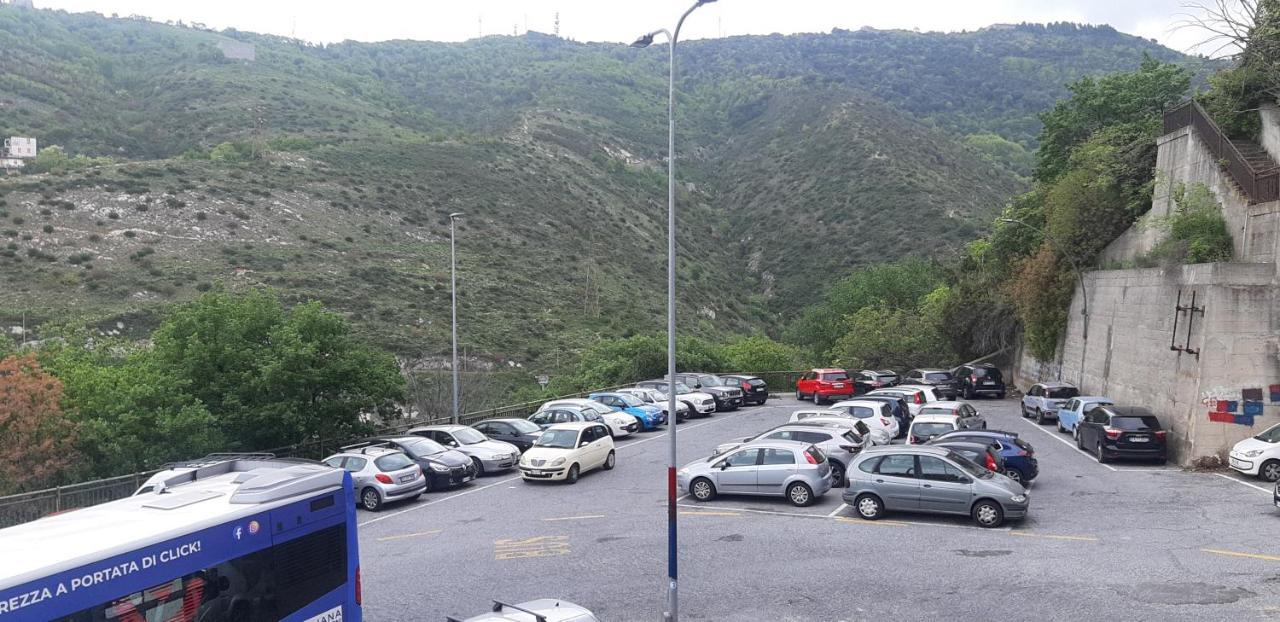 Appartamento Grazioso, Molto Tranquillo! Janov Exteriér fotografie